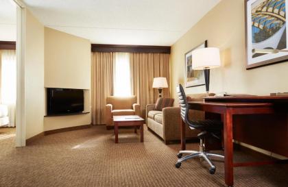 DoubleTree Suites by Hilton Cincinnati – Blue Ash - image 13