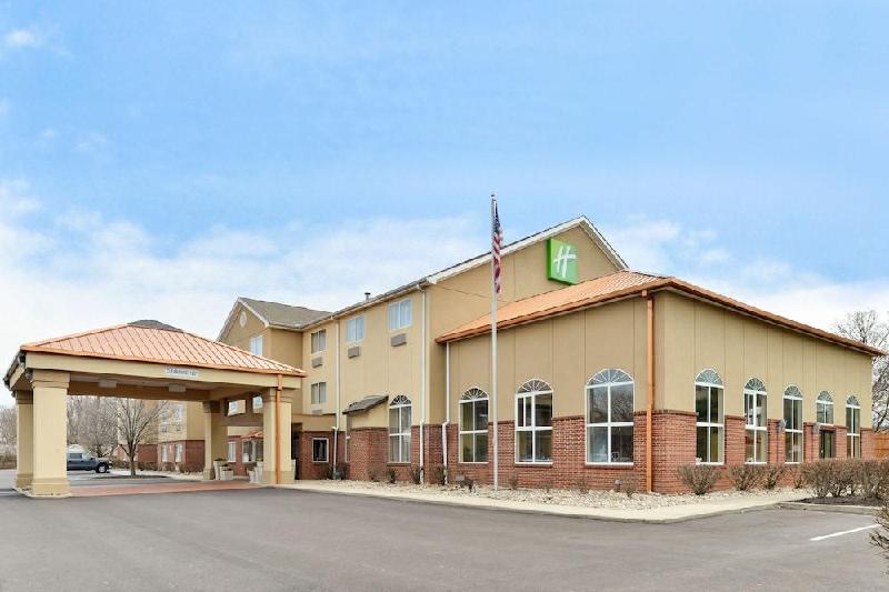 Holiday Inn Express Hotel & Suites Cincinnati-North/Sharonville - image 3