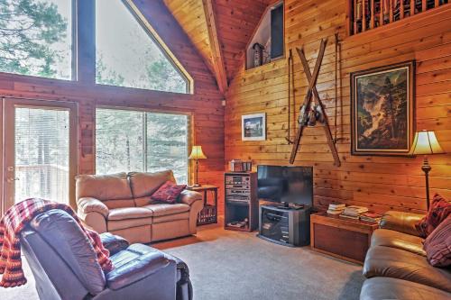 Shaver Lake Cabin with Hot Tub Deck and Trail Access! - image 3