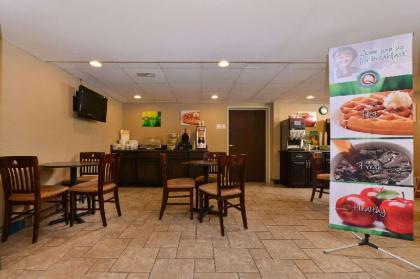 Quality Inn & Suites Shawano - image 13