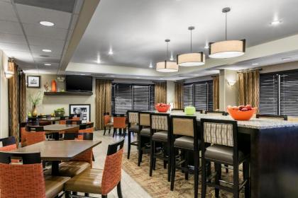 Hampton Inn Kansas City/Shawnee Mission - image 13