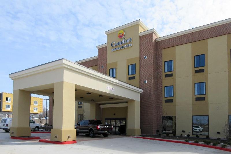 Comfort Inn & Suites Shawnee - Kansas City - main image