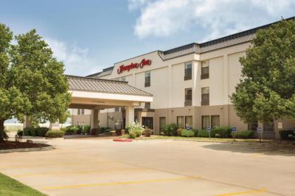 Hampton Inn Shawnee - image 7