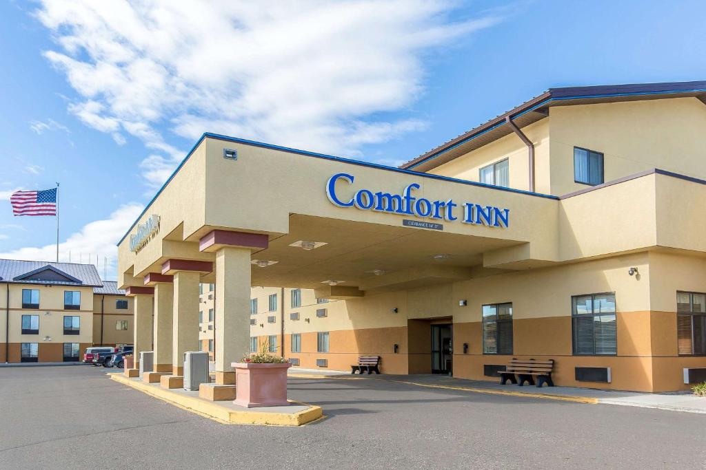 Comfort Inn & Suites Gateway to Glacier National Park - main image