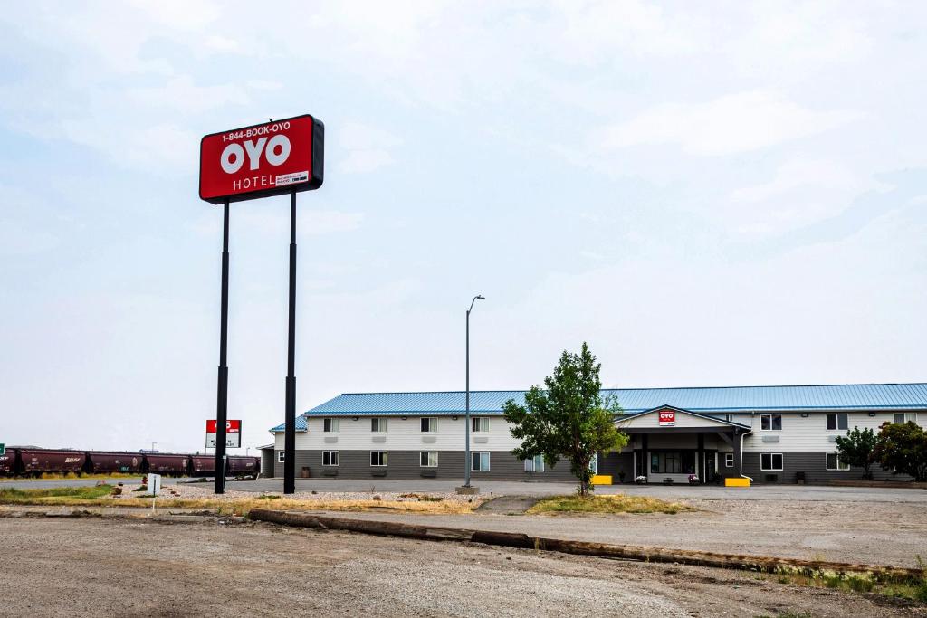 OYO Hotel Shelby MT Hwy 2 & I-15 - main image