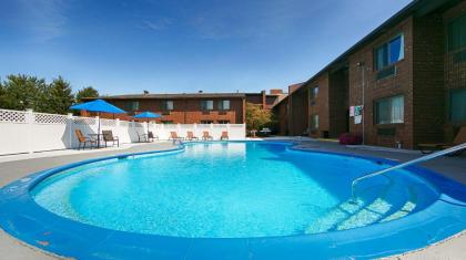 Best Western Shelbyville Lodge - image 13