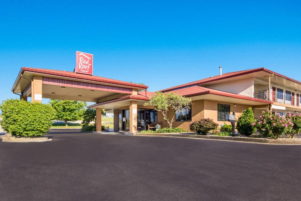 Red Roof Inn Shelbyville - main image