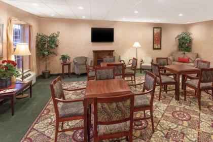 Ramada by Wyndham Shelbyville/Louisville East - image 2