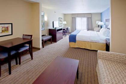 Holiday Inn Express Hotel & Suites Shelbyville an IHG Hotel - image 12