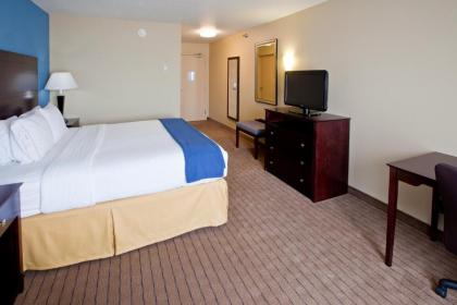 Holiday Inn Express Hotel & Suites Shelbyville an IHG Hotel - image 20