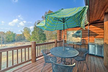 Huge Log Cabin with Deck - 5 Mins to Table Rock Lake! - image 15