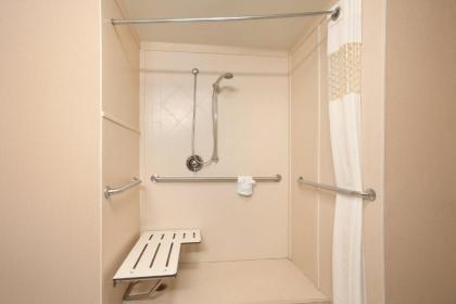 Hampton Inn Sheridan - image 12