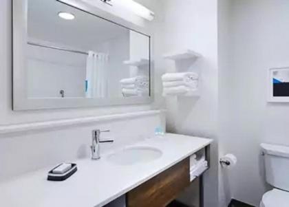 Hampton Inn Sherwood Portland - image 5