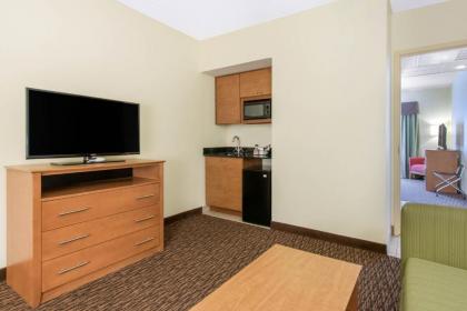 Clarion Hotel & Suites University-Shippensburg - image 14