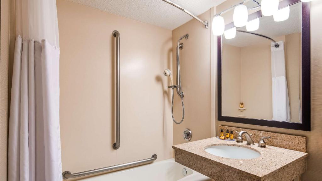 Best Western Plus St. Paul North/Shoreview - image 5