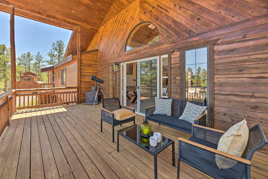 Forest Hideaway on 1 Acre with Panoramic Views! - image 6