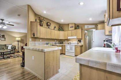 Restful Show Low Abode Near Parks and Trails! - image 8