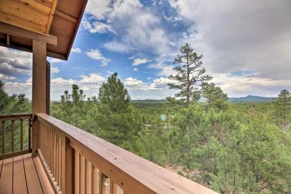 Dog-Friendly Show Low Cabin with Deck and Views! - image 2