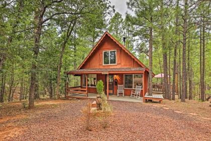 Show Low Cabin with Deck Near Lake and Trailheads - image 7