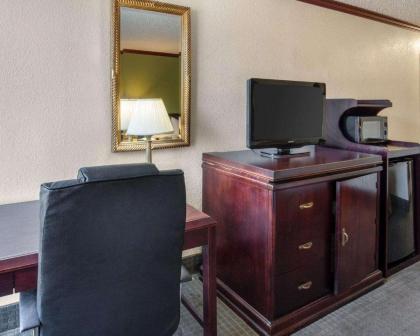 Quality Inn Shreveport - image 2