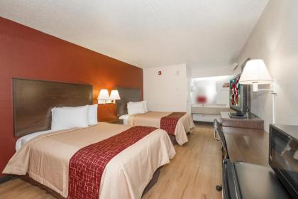 Red Roof Inn Shreveport - image 2