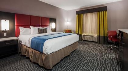 Best Western Plus Airport Inn - image 12