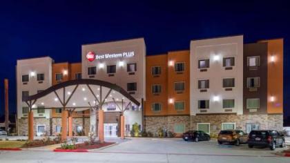 Best Western Plus Airport Inn - image 2