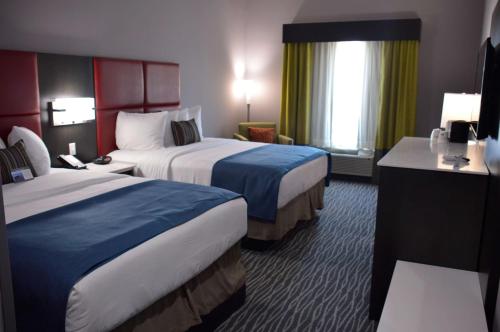 Best Western Plus Airport Inn - image 3