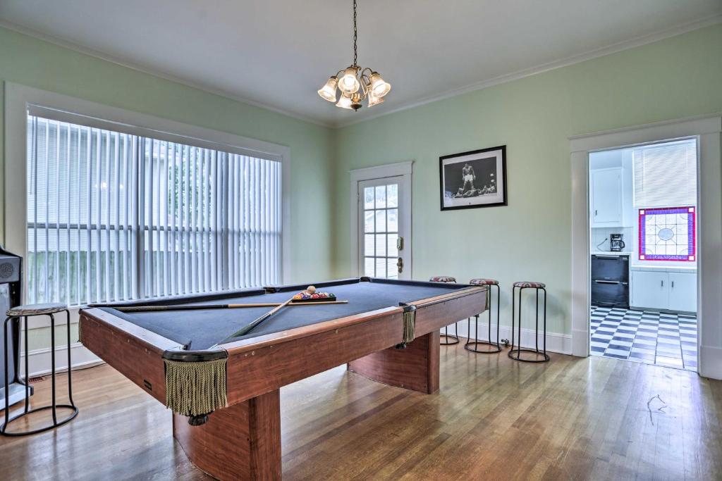 Charming Family Home with Game Room 3 Mi to Downtown - image 6