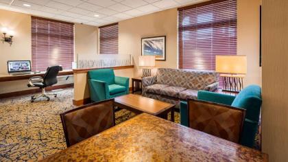 Best Western Golden Prairie Inn and Suites - image 11