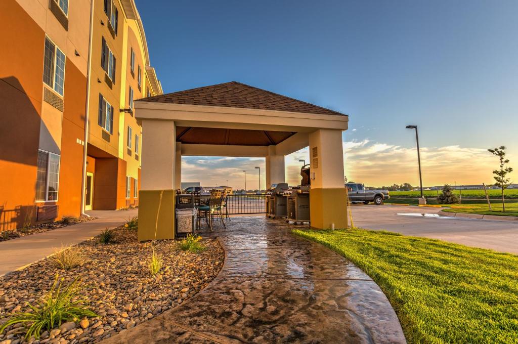 Candlewood Suites Sidney an IHG Hotel - image 5