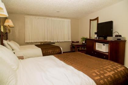 Richland Inn and Suites - image 14