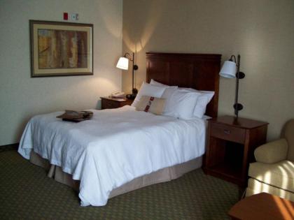 Hampton Inn Sidney - image 15