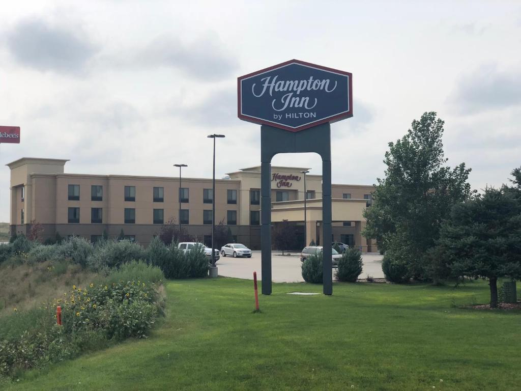 Hampton Inn Sidney - image 2