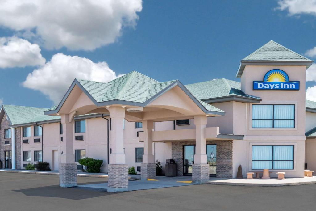 Days Inn by Wyndham Sidney - main image