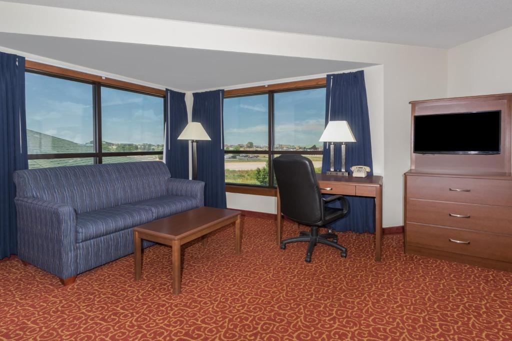 Days Inn by Wyndham Sidney - image 7