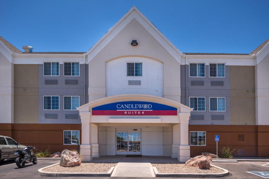 Candlewood Suites Sierra Vista an IHG Hotel - main image