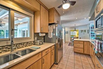 Siesta Key Casa Serena with Private Pool and Lanai! - image 4