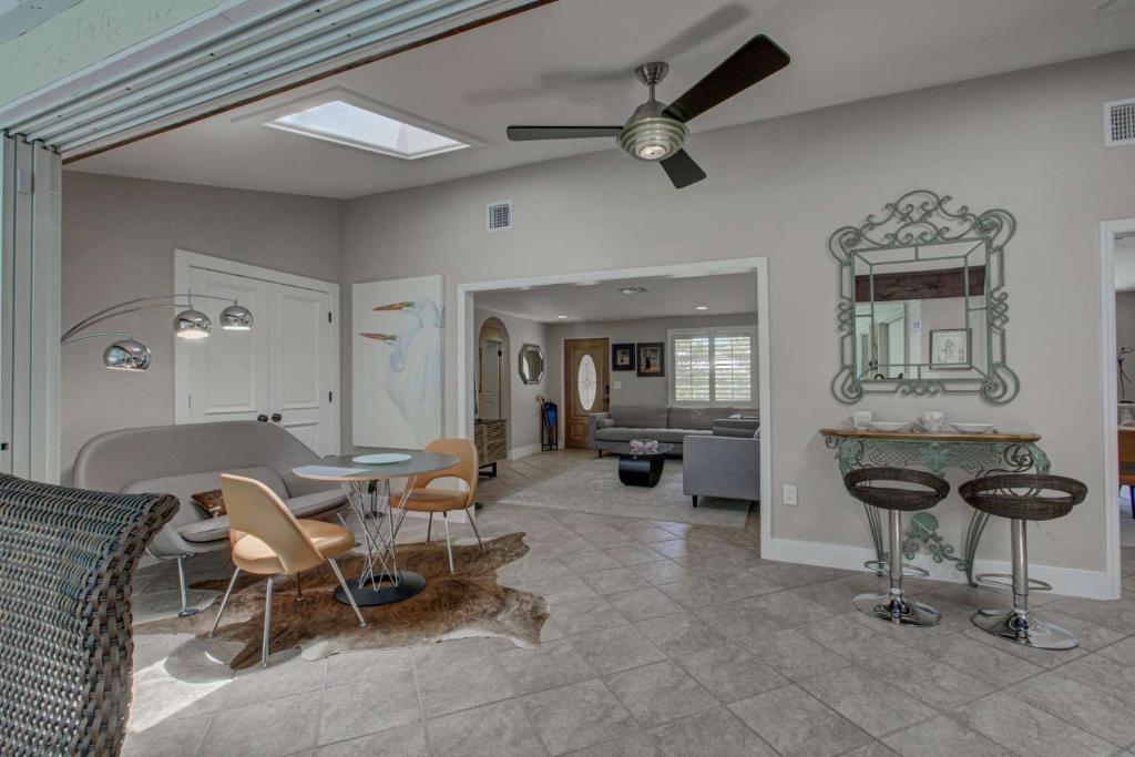 Canopy Cottage on Siesta Key - image 3