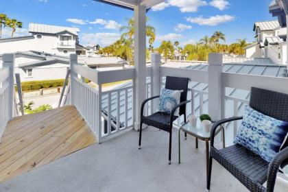 Siesta Bayside 2nd Floor Townhome - image 8