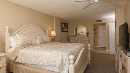 Luxury Contemporary Style Apartment on The Anchorage Siesta Key Apartment 1001 - image 13