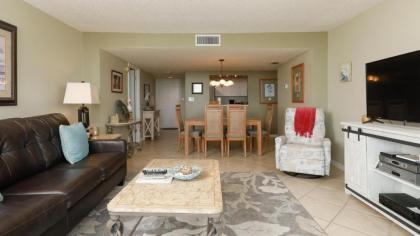 Luxury Contemporary Style Apartment on The Anchorage Siesta Key Apartment 1001 - image 7