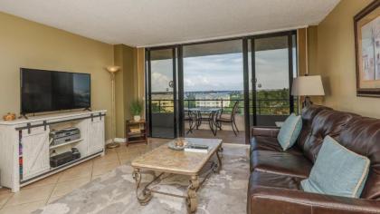 Luxury Contemporary Style Apartment on The Anchorage Siesta Key Apartment 1001 - image 8