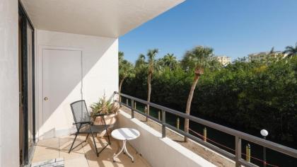 Perfect 2 Bedroom Apartment on The Anchorage Siesta Key Apartment 1004 - image 16