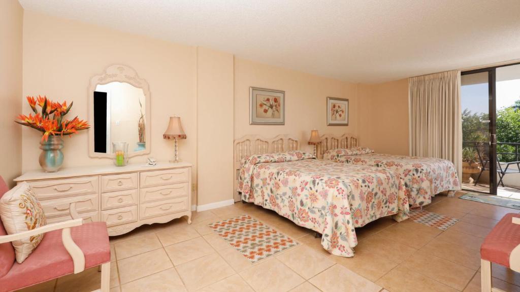 Perfect 2 Bedroom Apartment on The Anchorage Siesta Key Apartment 1004 - image 3