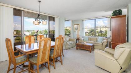 Perfect 2 Bedroom Apartment on The Anchorage Siesta Key Apartment 1014 - image 3