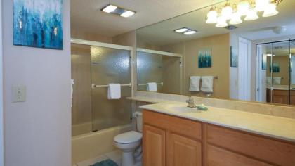 Perfect 3 Bedroom Apartment on The Anchorage Siesta Key Apartment 1010 - image 13