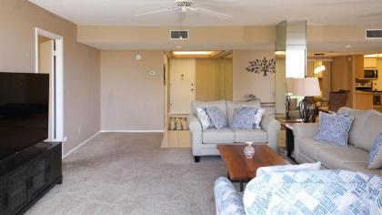 Perfect 3 Bedroom Apartment on The Anchorage Siesta Key Apartment 1010 - image 5