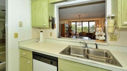 Rent the Perfect 2 Bedroom Apartment on The Anchorage Siesta Key Apartment 1009 - image 7