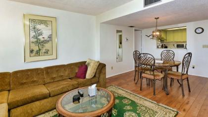 Rent the Perfect 2 Bedroom Apartment on The Anchorage Siesta Key Apartment 1009 - image 8